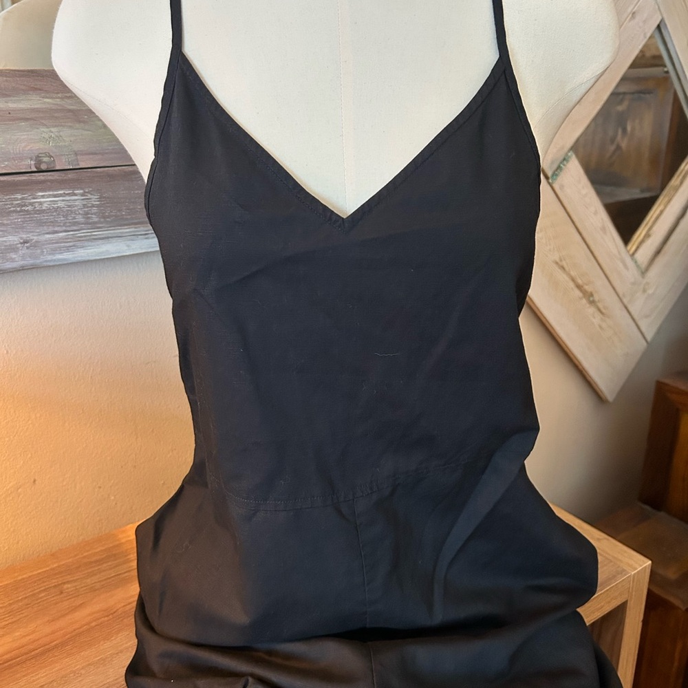 Uniqlo Elegant Black Jumpsuit - Picture 2 of 9